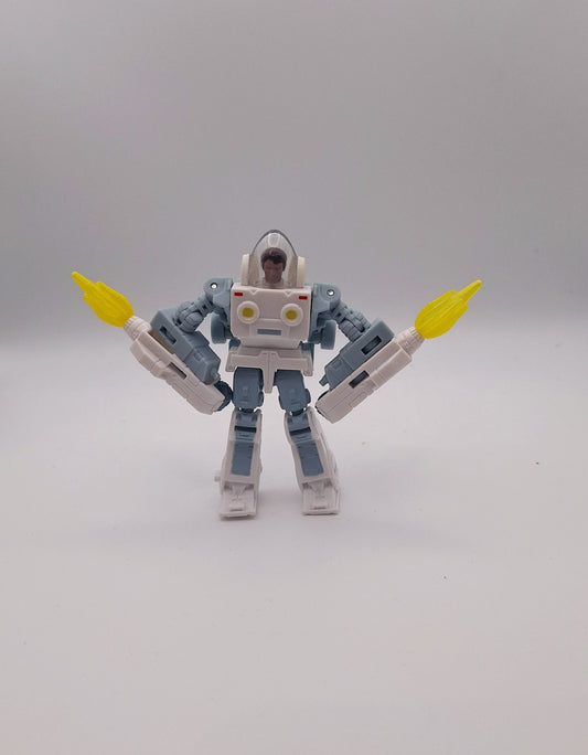 Transformers SS Core Class Exo-Suit Spike