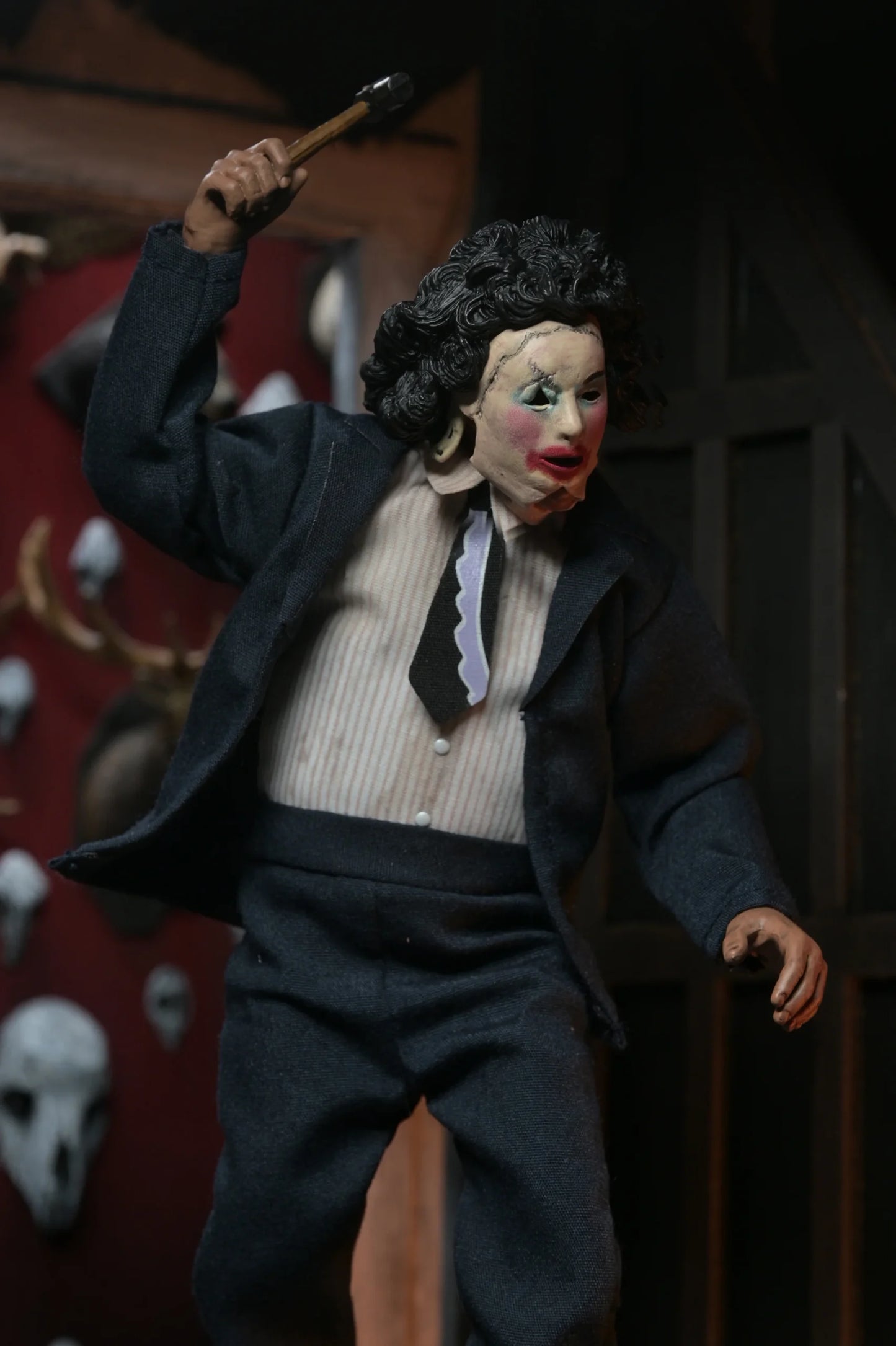NECA The Texas Chainsaw Massacre – Leatherface Pretty Woman 8″ Scale Clothed Action Figure (imperfect boxes)