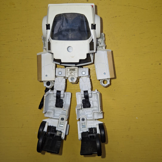 Transformers WFC Earthrise Deluxe Runamuck