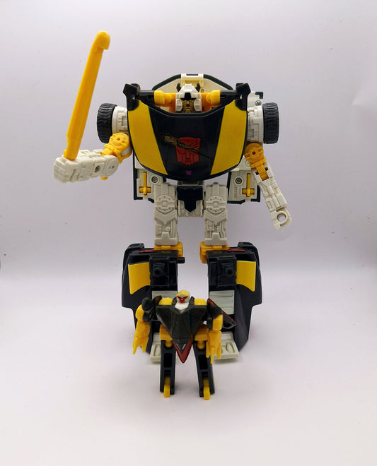 Transformers Armada Wheeljack and mini-con