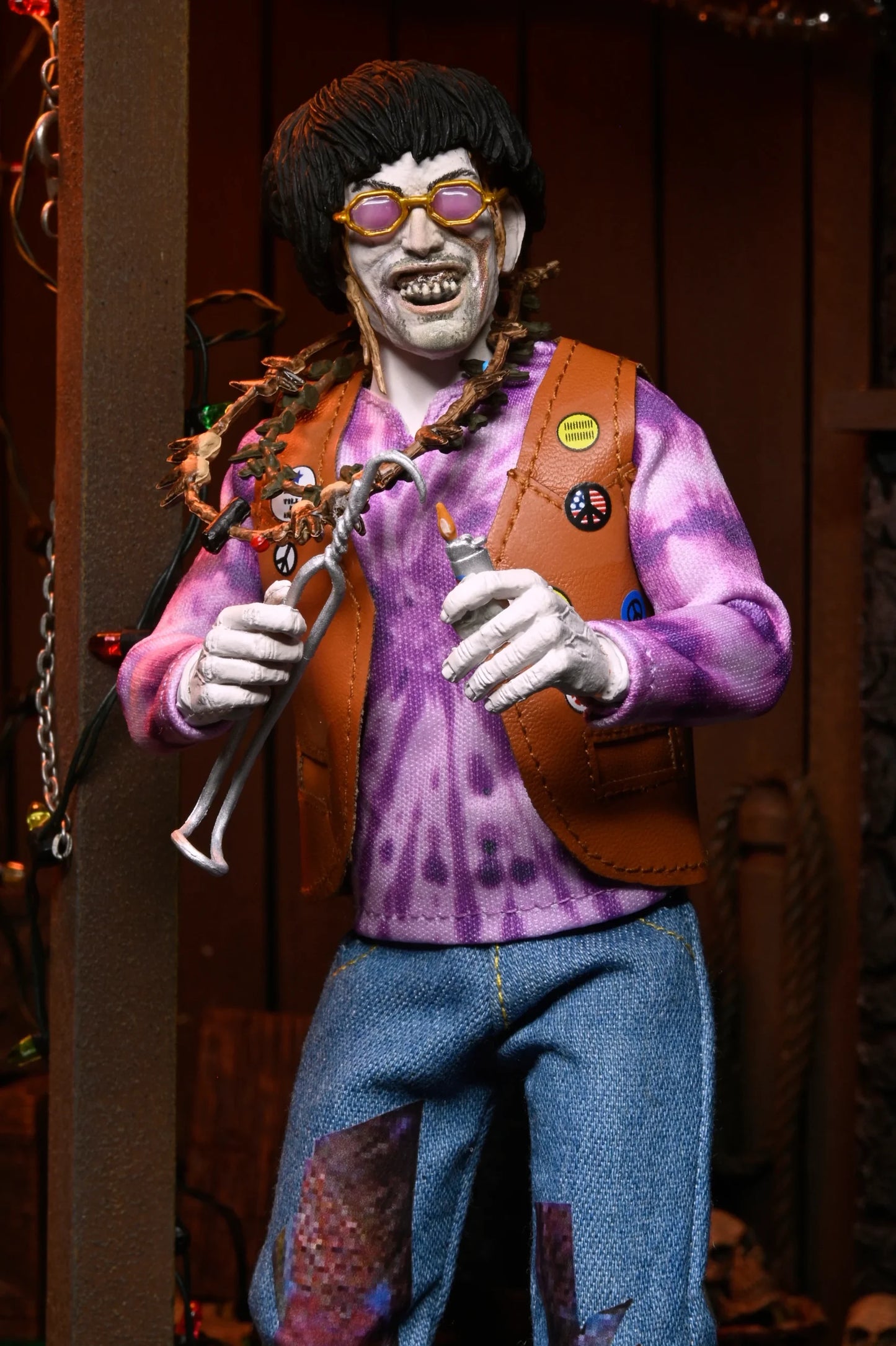 NECA The Texas Chainsaw Massacre 2 – Chop Top 8″ Scale Clothed Action Figure