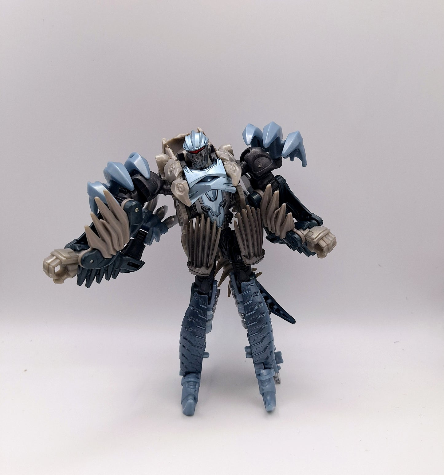 Transformers The Last Knight Dinobot Slash
