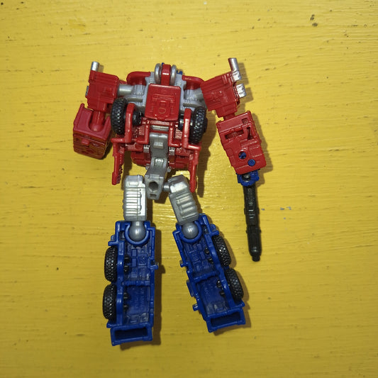 Transformers WFC Kingdom Core Optimus
